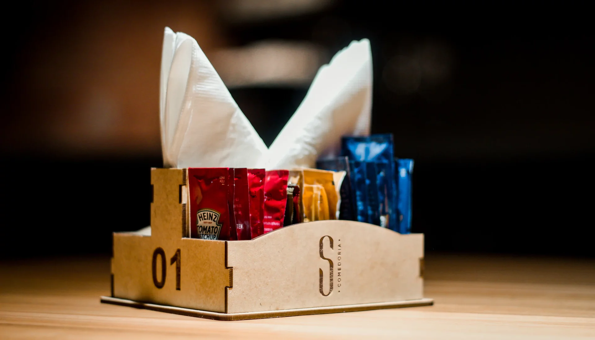 sis-identidade-visual-logotipo-andre-casco-restaurante-8_resultado